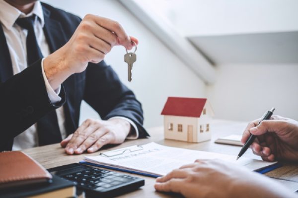 Signing mortgage documents